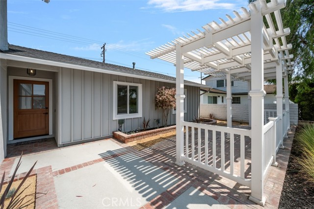 16806 Olive Street, Fountain Valley CA: https://media.crmls.org/medias/d97b9dcd-df51-429a-823a-5436bc1d9cbf.jpg