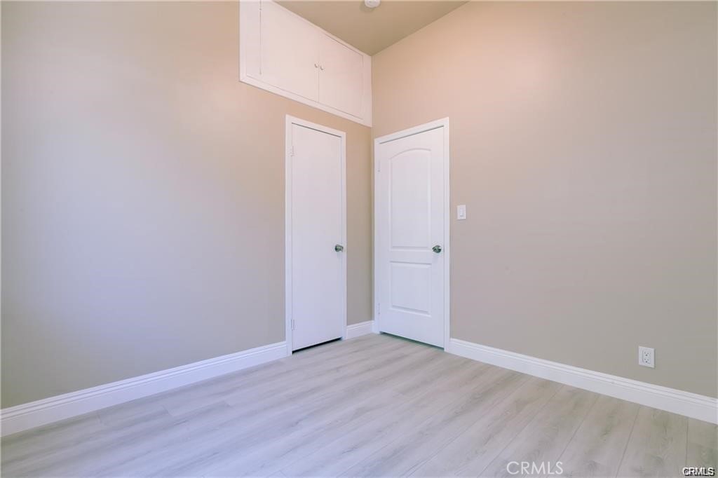 https://media.crmls.org/medias/d97bcfd6-f523-4097-94f0-5dbf730edd1e.jpg?preset=X-Large