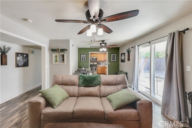 Detail Gallery Image 11 of 49 For 2649 7th Ave, Merced,  CA 95340 - 3 Beds | 2 Baths
