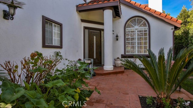 Detail Gallery Image 3 of 50 For 4461 Stern Ave, Sherman Oaks,  CA 91423 - 5 Beds | 4/1 Baths