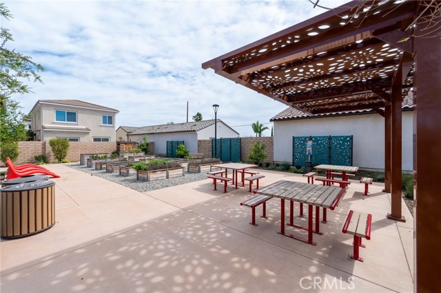 Detail Gallery Image 41 of 43 For 202 Bonita Ln, Rialto,  CA 92376 - 3 Beds | 2/1 Baths