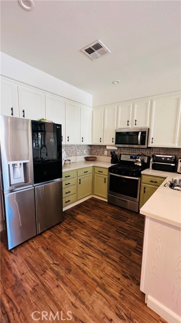 8449 E Arrowhead Way, Anaheim Hills CA: https://media.crmls.org/medias/d97ec835-653a-4c02-b7b3-0fe49e70bf49.jpg