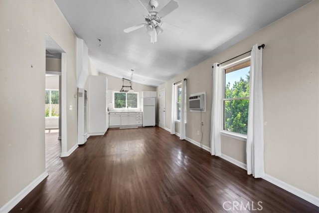 7100 Navajoa Avenue, Atascadero CA: https://media.crmls.org/medias/d97ed24c-914a-44b9-a28a-30138747e39e.jpg