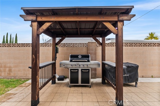 10041 Margo Lane, Westminster CA: https://media.crmls.org/medias/d97f38fb-3709-4a65-9f8d-a025b4eb58f9.jpg
