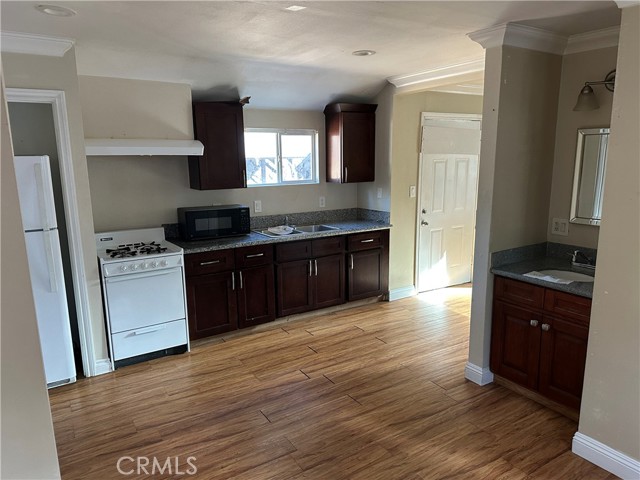 Detail Gallery Image 17 of 25 For 449 Georgia, Big Bear Lake,  CA 92315 - 5 Beds | 5 Baths