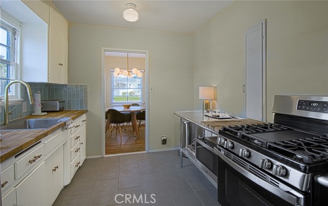 Detail Gallery Image 8 of 25 For 1935 S Nevada St, Oceanside,  CA 92054 - 2 Beds | 1 Baths