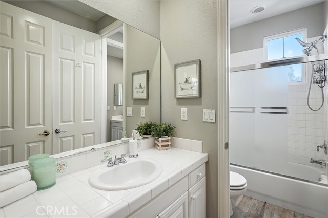 Detail Gallery Image 40 of 47 For 24909 Ironwood Dr, Valencia,  CA 91355 - 4 Beds | 4 Baths