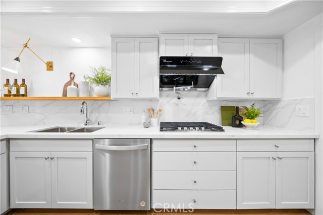 456 Vista Roma, Newport Beach CA: https://media.crmls.org/medias/d981fa0f-41b7-4520-9583-637bf4a54b5c.jpg