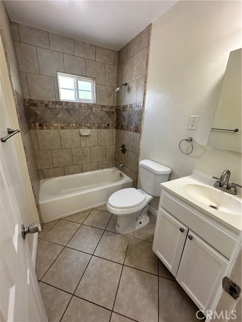 10516 S Clovis Avenue, Los Angeles CA: https://media.crmls.org/medias/d982ff77-e6f9-47a9-bbf4-7a01fac5e7c2.jpg