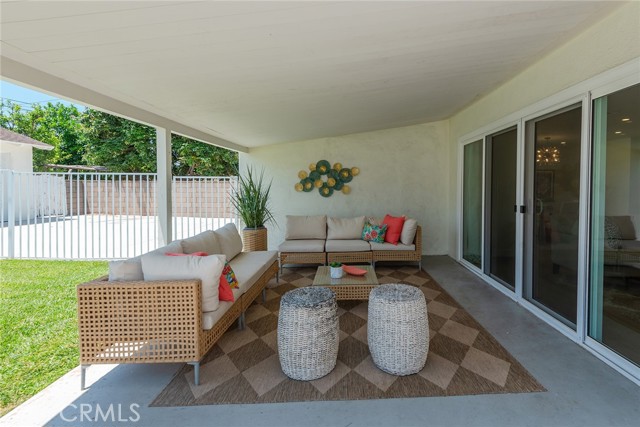 2116 E Thackery Street, West Covina CA: https://media.crmls.org/medias/d98468d9-bc16-431b-8a5d-9468aef45dc3.jpg