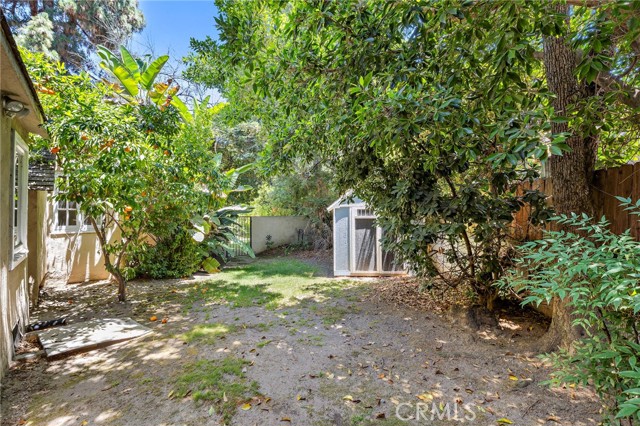 1181 Old Mill Rd, San Marino CA: https://media.crmls.org/medias/d9851bec-8cc0-4aa5-9bc8-9ceccdd53f5c.jpg