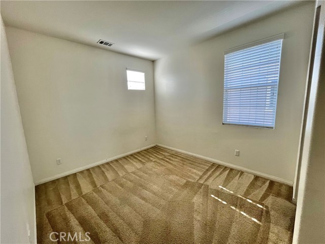 Detail Gallery Image 10 of 13 For 5955 Ginger Dr, Corona,  CA 92880 - 3 Beds | 2/1 Baths