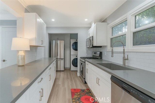 Detail Gallery Image 19 of 20 For 11938 Exposition Bld, Los Angeles,  CA 90064 - – Beds | – Baths