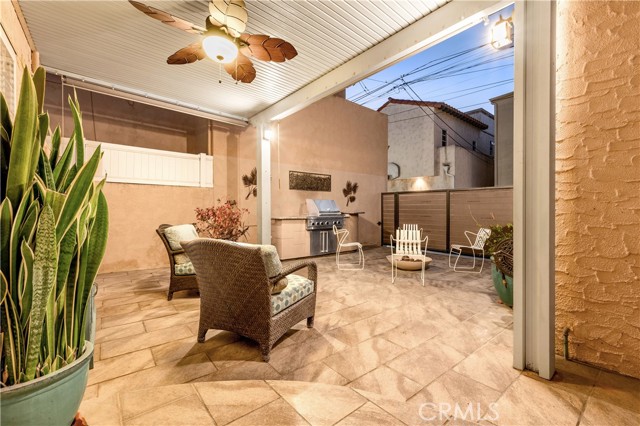 143 Roycroft Avenue, Long Beach CA: https://media.crmls.org/medias/d985f264-8ca7-4231-8080-b12a723b1ca3.jpg