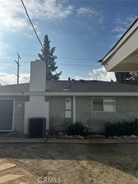 Detail Gallery Image 29 of 33 For 18735 Nordhoff St, Northridge,  CA 91324 - 3 Beds | 2 Baths