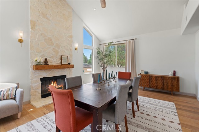 9744 Sweetwater Drive, Agua Dulce CA: https://media.crmls.org/medias/d9870bbe-db61-4b4e-8a3e-3b3b689a1e76.jpg