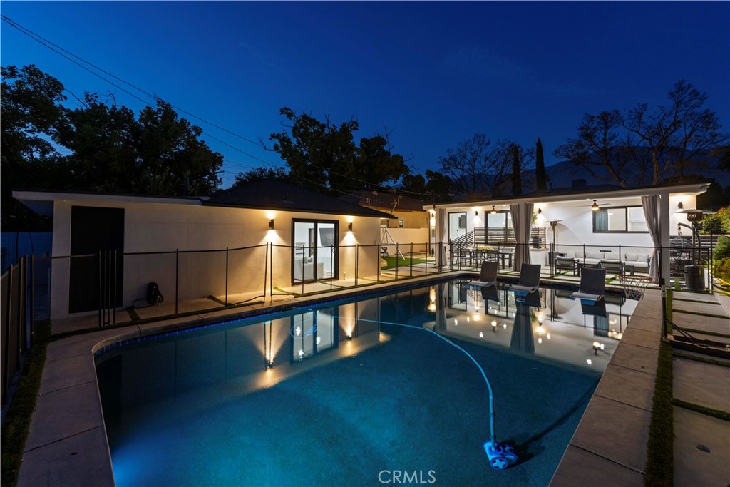 1521 N Columbus Avenue Glendale img 51