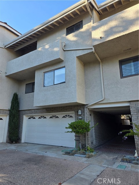 Detail Gallery Image 10 of 25 For 21 Laguna Ct, Manhattan Beach,  CA 90266 - 2 Beds | 2 Baths