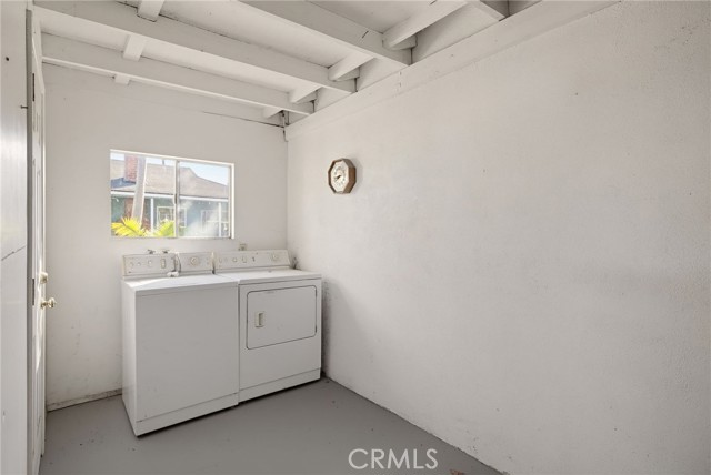 4219 Artesia photo 43