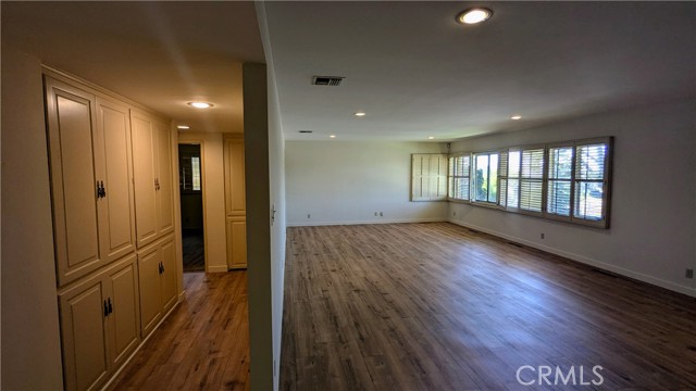 Detail Gallery Image 10 of 48 For 151 Cumberland Rd, Glendale,  CA 91202 - 2 Beds | 2/1 Baths