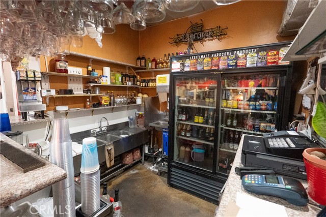 5949 Whittier, Los Angeles CA: https://media.crmls.org/medias/d98895c7-40a6-46c7-a008-8f3458343e0f.jpg