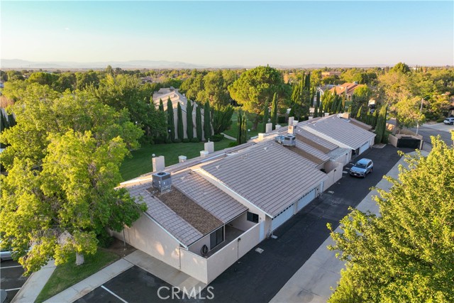 Detail Gallery Image 1 of 55 For 44125 Planet Cir, Lancaster,  CA 93536 - 2 Beds | 2 Baths