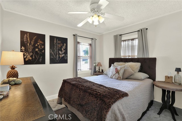 834 15th Street, Hermosa Beach CA: https://media.crmls.org/medias/d98a0e39-4e5e-441a-b230-15d567351368.jpg