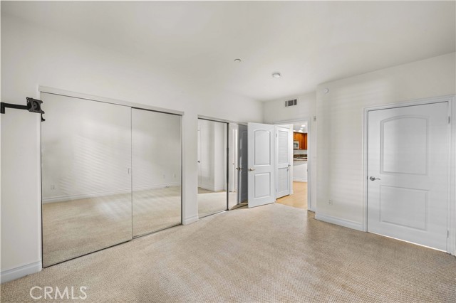 Detail Gallery Image 29 of 37 For 15206 Burbank Bld #104,  Sherman Oaks,  CA 91411 - 2 Beds | 2/1 Baths