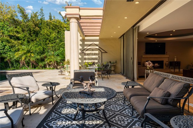 15737 Sutton Street, Encino CA: https://media.crmls.org/medias/d98aa447-01c5-460f-954a-d1779fa231b0.jpg