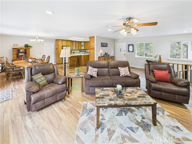 Detail Gallery Image 21 of 43 For 6107 Monte Vista, Mariposa,  CA 95338 - 3 Beds | 3 Baths