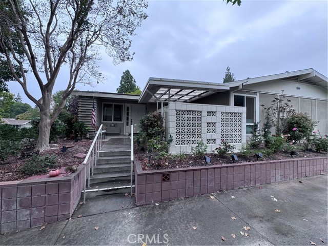 Detail Gallery Image 2 of 15 For 544 via Estrada #D,  Laguna Woods,  CA 92637 - 1 Beds | 1 Baths