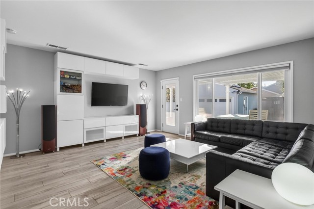 Detail Gallery Image 8 of 44 For 3509 Volk, Long Beach,  CA 90808 - 3 Beds | 1/1 Baths