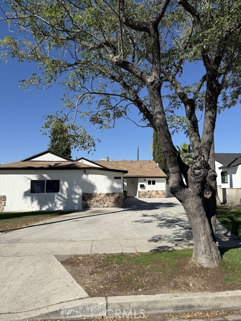 9762 Stanwin Avenue, Arleta CA: https://media.crmls.org/medias/d98b5659-6bcd-4f0b-b305-e63cbd100b99.jpg
