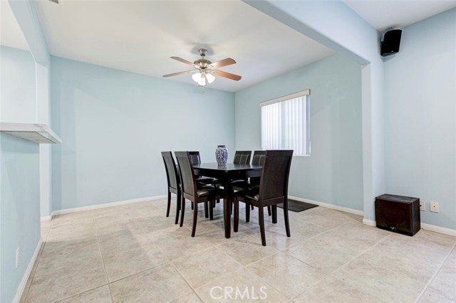 Detail Gallery Image 10 of 55 For 6648 Gaviota Ave, Lake Balboa,  CA 91406 - 4 Beds | 4 Baths