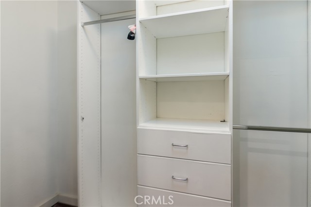 Detail Gallery Image 14 of 16 For 1303 2700 Cahuenga Blvd  East, Los Angeles,  CA 90068 - 1 Beds | 1 Baths