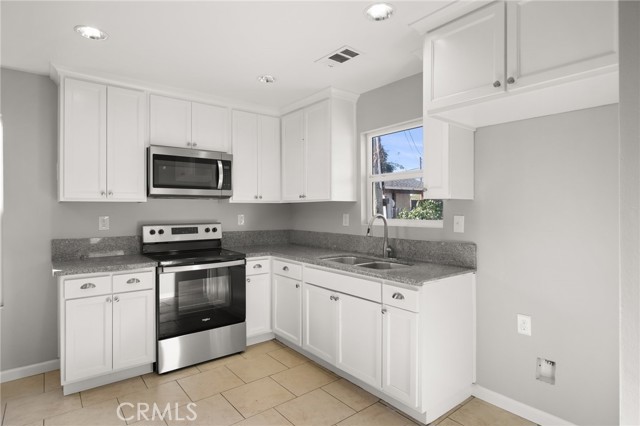 Detail Gallery Image 10 of 26 For 16525 Oak St, Delhi,  CA 95315 - 6 Beds | 3 Baths