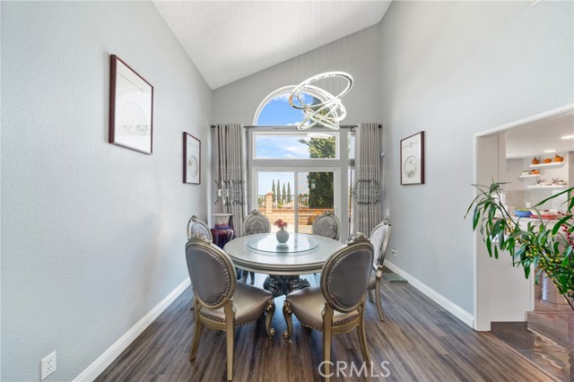 13555 Via San Remo, Chino Hills CA: https://media.crmls.org/medias/d98d1270-1831-4303-ac05-52f9e5e42fa2.jpg