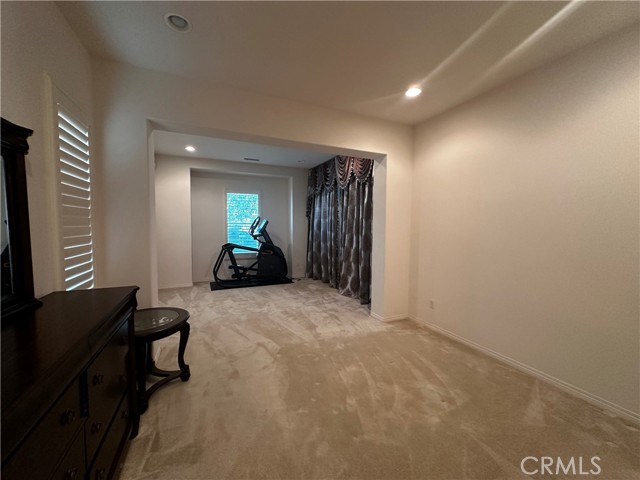 Detail Gallery Image 8 of 20 For 886 E Weeping Willow Dr, Azusa,  CA 91702 - 5 Beds | 4/1 Baths