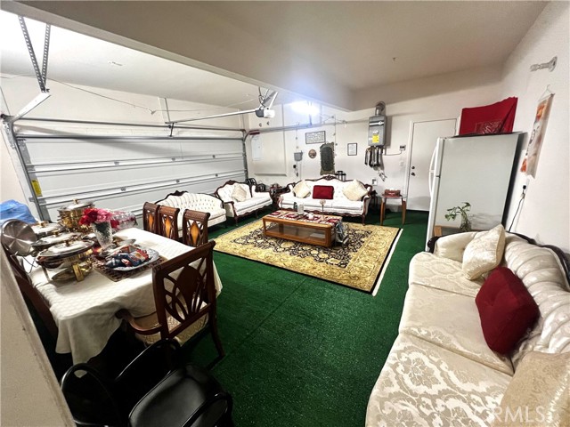 2421 Via Alicante, Corona CA: https://media.crmls.org/medias/d98df33b-994c-468d-b879-e07086fa49f7.jpg
