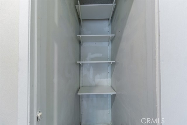 Detail Gallery Image 14 of 26 For 15344 Weddington St #202,  Sherman Oaks,  CA 91411 - 2 Beds | 2 Baths