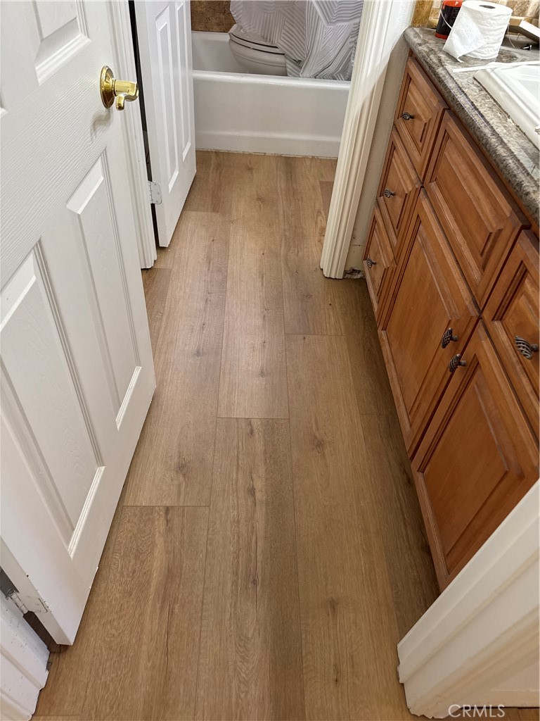 D98e1fbb F605 41cb Ae87 2cfc49b1e6ba