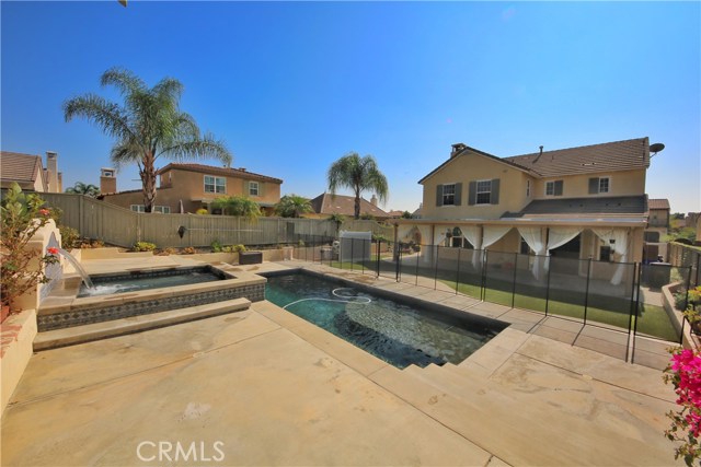 1333 Swan Loop, Upland, CA 91784