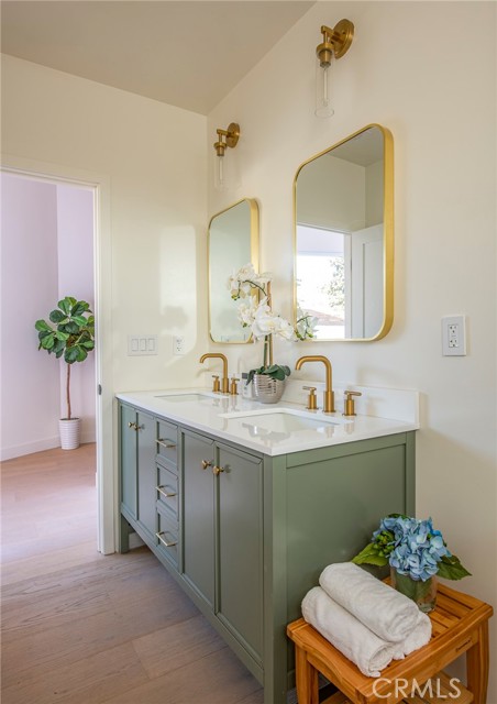 Detail Gallery Image 19 of 20 For 5125 Meridian St, Los Angeles,  CA 90042 - 3 Beds | 2 Baths