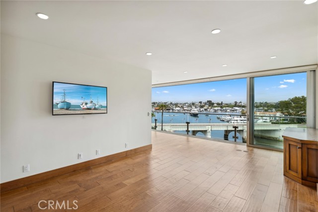 Detail Gallery Image 12 of 40 For 611 Lido Park Dr 5a,  Newport Beach,  CA 92663 - 2 Beds | 2 Baths
