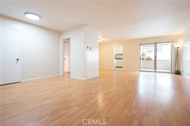 5651 Sumner Way, 307 photo 6