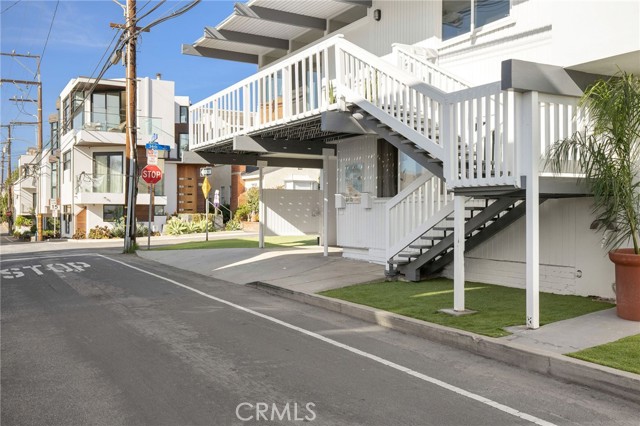 3316 Vista Drive, Manhattan Beach, California 90266, 4 Bedrooms Bedrooms, ,3 BathroomsBathrooms,Residential,Sold,Vista,SB22226244