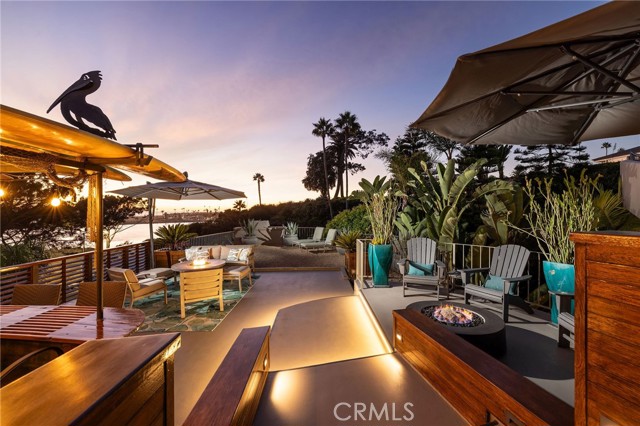 Detail Gallery Image 2 of 39 For 2901 Ocean Bld, Corona Del Mar,  CA 92625 - 4 Beds | 4/3 Baths
