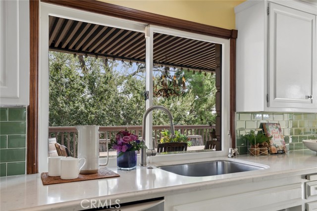 Detail Gallery Image 27 of 74 For 1020 Hillcroft Rd, Glendale,  CA 91207 - 6 Beds | 4/2 Baths