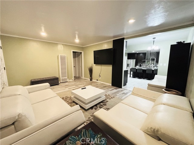 Detail Gallery Image 10 of 25 For 5311 Pirotte Dr, San Diego,  CA 92105 - 2 Beds | 2 Baths