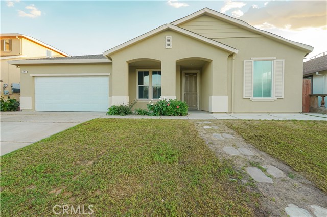 Detail Gallery Image 2 of 30 For 7411 Louise, Winton,  CA 95388 - 3 Beds | 2/1 Baths